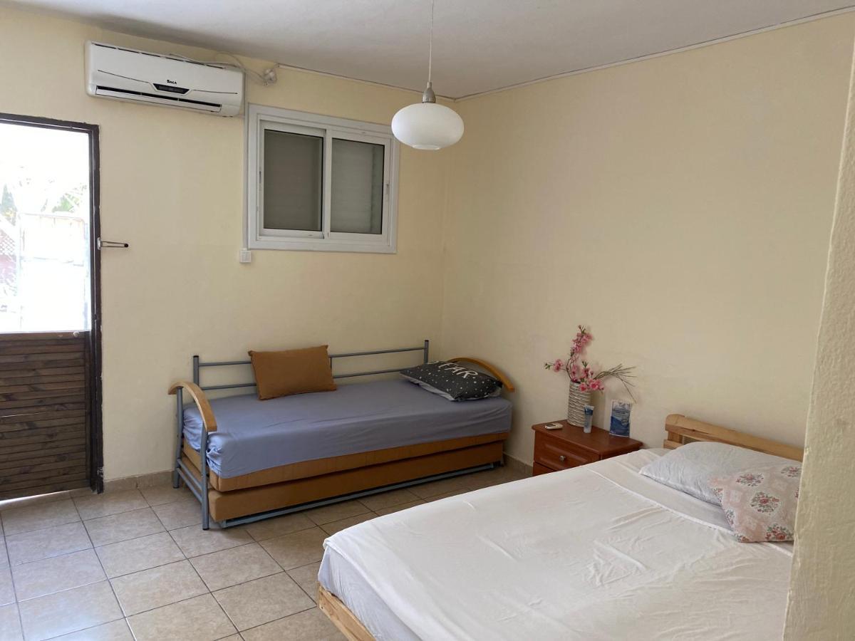 Zimmer Dora Neve Zohar Kültér fotó